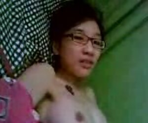Chica nerd sexy le encanta chupar la franceska jaimes español polla